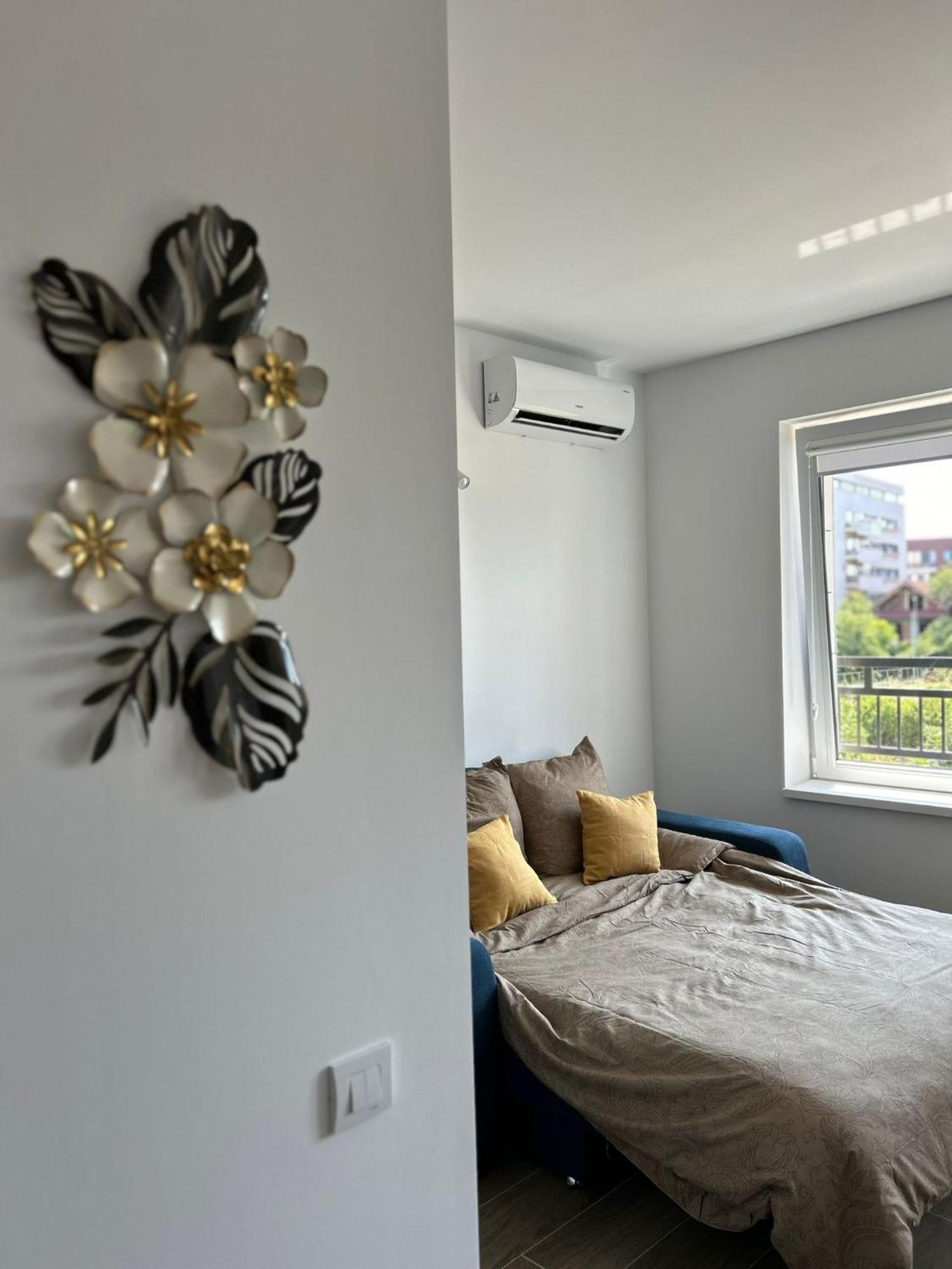 Summit Stay Apartment Букурещ Екстериор снимка